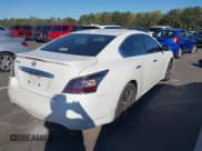 ✅ 2013 Nissan Maxima SV • VIN: 1N4AA5AP6DC841437 • Lot: 43524710. Wystawiony na IAAI z przebiegiem 188 234 mil. Bezpłatny archiwum sprzedaży aukcyjnych z USA i szczegółowy raport historii pojazdu na DreamBid. Zdjęcie 4.