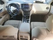 ✅ 2018 Nissan Pathfinder S • VIN: 5N1DR2MNXJC679196 • Lot: 92516925. Listed on Copart with 118,698 mi. Free auction sales archive from the USA and detailed vehicle history report at DreamBid. Image 8.