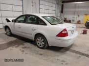 ✅ 2006 Ford Five Hundred SEL • VIN: 1FAFP27156G104182 • Lot: 41947744. Wystawiony na IAAI z przebiegiem 191 744 mil. Bezpłatny archiwum sprzedaży aukcyjnych z USA i szczegółowy raport historii pojazdu na DreamBid. Zdjęcie 3.