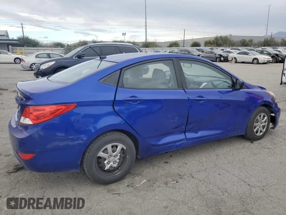 ✅ 2013 Hyundai Accent GLS • VIN: KMHCT4AE7DU543930 • Лот: 78861944. Опубликован ранее на Copart с пробегом 124 233 миль. Бесплатный доступ к архиву аукционных продаж из США и подробный отчёт об истории автомобиля на DreamBid. Изображение 3.