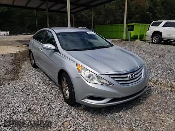 ✅ 2011 Hyundai Sonata GLS • VIN: 5NPEB4AC4BH138047 • Lot: 71629284. Listed on Copart with 142,880 mi. Free auction sales archive from the USA and detailed vehicle history report at DreamBid. Image 10.