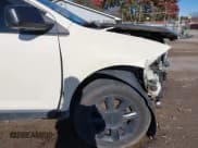 ✅ 2007 Lincoln MKX • VIN: 2LMDU88C27BJ34181 • Lot: 43673960. Wystawiony na IAAI z przebiegiem 161 451 mil. Bezpłatny archiwum sprzedaży aukcyjnych z USA i szczegółowy raport historii pojazdu na DreamBid. Zdjęcie 18.