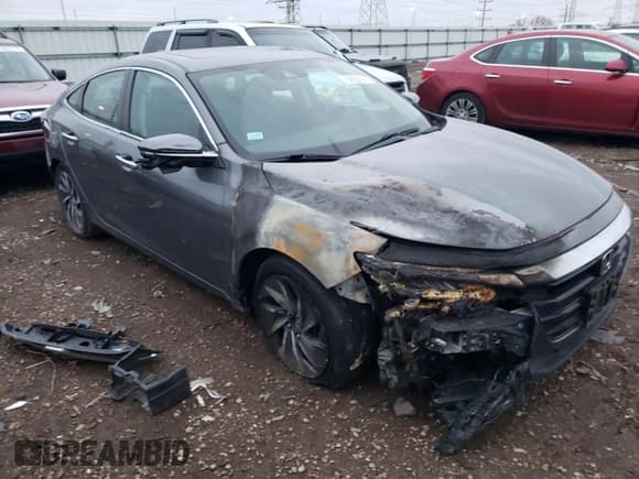 ✅ 2019 Honda Insight Touring • VIN: 19XZE4F90KE001519 • Lot: 68582912. Wystawiony na Copart z przebiegiem 30 031 mil. Bezpłatny archiwum sprzedaży aukcyjnych z USA i szczegółowy raport historii pojazdu na DreamBid. Zdjęcie 4.