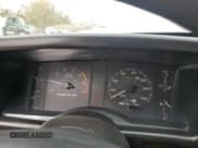 ✅ 1988 Ford Mustang • VIN: 1FABP40A1JF189914 • Лот: 90677065. Опубликован ранее на Copart с пробегом 61 817 миль. Бесплатный доступ к архиву аукционных продаж из США и подробный отчёт об истории автомобиля на DreamBid. Изображение 9.