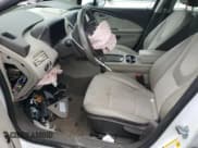 ✅ 2015 Chevrolet Volt • VIN: 1G1RB6E45FU125795 • Lot: 75067124. Wystawiony na Copart z przebiegiem Nie podano. Bezpłatny archiwum sprzedaży aukcyjnych z USA i szczegółowy raport historii pojazdu na DreamBid. Zdjęcie 7.