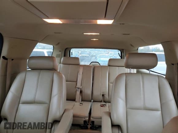 ✅ 2007 Chevrolet Suburban LTZ • VIN: 1GNFK16307J212002 • Lot: 90909825. Listed on Copart with 204,818 mi. Free auction sales archive from the USA and detailed vehicle history report at DreamBid. Image 10.