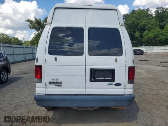 ✅ 2013 Ford Econoline Cargo Commercial • VIN: 1FTNE2EW5DDB06085 • Lot: 62732735. Listed on Copart with 262,016 mi. Free auction sales archive from the USA and detailed vehicle history report at DreamBid. Image 6.