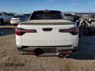 2024 Hyundai Santa Cruz SEL z VIN 5NTJB4DE8RH113577, wystawiony jako Copart lot #76414904 z przebiegiem 8 927 mil mil oraz Szkoda całkowita • Salvage title. Historia ofert i sprzedaży dostępna na DreamBid. Obrazek 6.