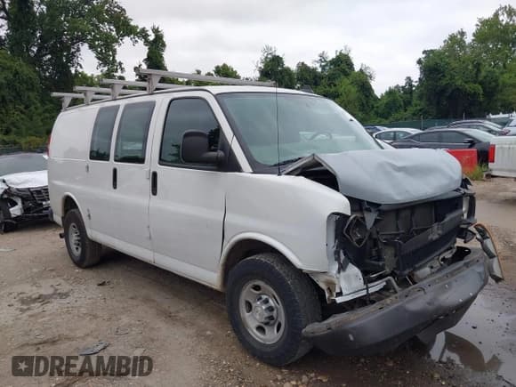 ✅ 2017 Chevrolet Express Cargo • VIN: 1GCWGAFG3H1210873 • Lot: 43007934. Listed on IAAI with 192,556 mi. Free auction sales archive from the USA and detailed vehicle history report at DreamBid. Image 1.