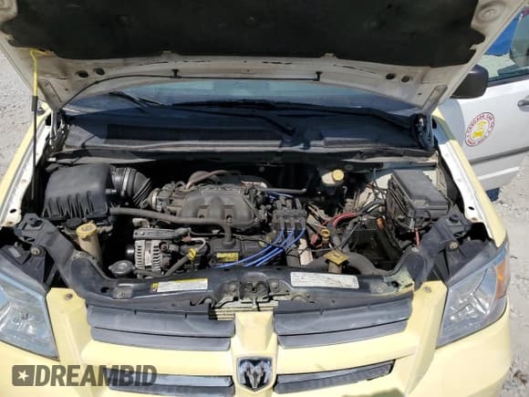 ✅ 2010 Dodge Grand Caravan Cargo • VIN: 2D4RN1AE0AR263835 • Lot: 67247684. Listed on Copart with 341,790 mi. Free auction sales archive from the USA and detailed vehicle history report at DreamBid. Image 12.