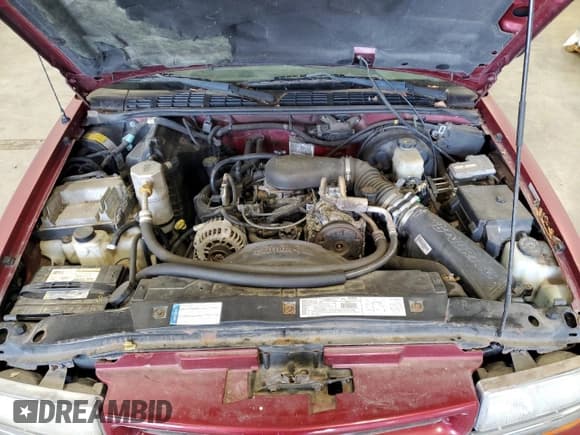 ✅ 2001 Chevrolet S-10 LS • VIN: 1GCCS19W318128904 • Лот: 83021894. Опубликован ранее на Copart с пробегом 103 030 миль. Бесплатный доступ к архиву аукционных продаж из США и подробный отчёт об истории автомобиля на DreamBid. Изображение 11.