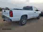2005 Chevrolet Silverado 1500 Work Truck with VIN 1GCEC14V75Z254638, listed as a Copart auction lot 82732945 with 161,242 mi miles and Salvage title. Bid and sale history available at DreamBid. Image 3.
