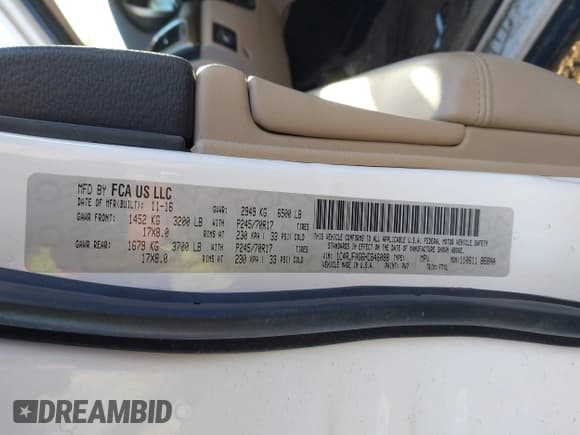 ✅ 2017 Jeep Grand Cherokee Laredo • VIN: 1C4RJFAG6HC646088 • Lot: 43618466. Wystawiony na IAAI z przebiegiem 217 170 mil. Bezpłatny archiwum sprzedaży aukcyjnych z USA i szczegółowy raport historii pojazdu na DreamBid. Zdjęcie 9.