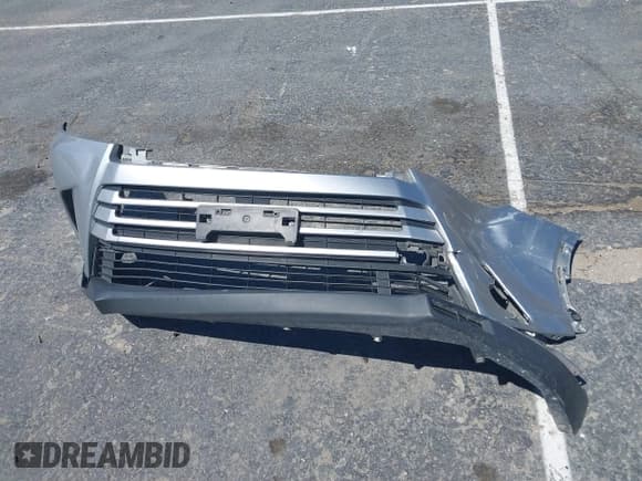 ✅ 2017 Toyota Highlander LE • VIN: 5TDZZRFH3HS188262 • Lot: 41976037. Wystawiony na IAAI z przebiegiem 112 777 mil. Bezpłatny archiwum sprzedaży aukcyjnych z USA i szczegółowy raport historii pojazdu na DreamBid. Zdjęcie 12.