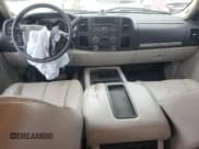 ✅ 2008 Chevrolet Silverado 1500 2LT • VIN: 2GCEC19J181266349 • Lot: 43230045. Wystawiony na Copart z przebiegiem 204 540 mil. Bezpłatny archiwum sprzedaży aukcyjnych z USA i szczegółowy raport historii pojazdu na DreamBid. Zdjęcie 8.