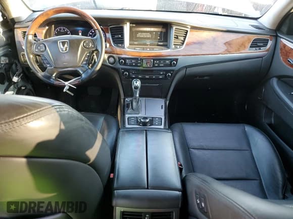 ✅ 2015 Hyundai Equus Ultimate • VIN: KMHGH4JH4FU093847 • Lot: 83905174. Listed on Copart with 57,499 mi. Free auction sales archive from the USA and detailed vehicle history report at DreamBid. Image 8.