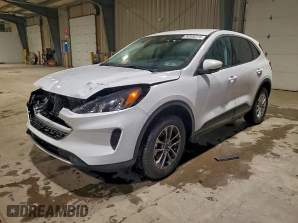 ✅ 2021 Ford Escape SE • VIN: 1FMCU9G67MUA74252 • Lot: 94546315. Listed on Copart with 47,750 mi. Free auction sales archive from the USA and detailed vehicle history report at DreamBid. Image 1.