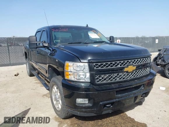 ✅ 2012 Chevrolet Silverado 2500HD LT • VIN: 1GC1KXCG2CF156820 • Лот: 41713118. Опубликован ранее на IAAI с пробегом 143 893 миль. Бесплатный доступ к архиву аукционных продаж из США и подробный отчёт об истории автомобиля на DreamBid. Изображение 1.