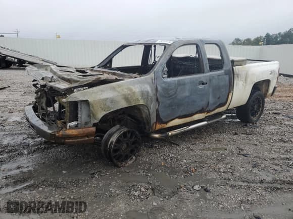 ✅ 2007 Chevrolet Silverado 2500HD Work Truck • VIN: 1GCHK29K07E589027 • Лот: 45010424. Опубликован ранее на Copart с пробегом Не указан. Бесплатный доступ к архиву аукционных продаж из США и подробный отчёт об истории автомобиля на DreamBid. Изображение 1.