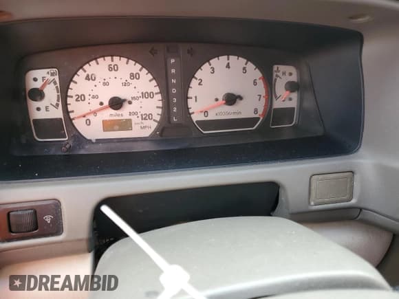 ✅ 2003 Mitsubishi Montero Sport ES • VIN: JA4LS21H93J010512 • Lot: 76882804. Wystawiony na Copart z przebiegiem Nie podano. Bezpłatny archiwum sprzedaży aukcyjnych z USA i szczegółowy raport historii pojazdu na DreamBid. Zdjęcie 9.