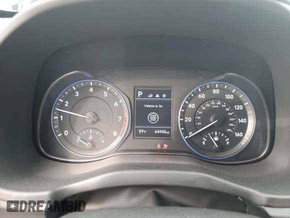 ✅ 2019 Hyundai Kona SEL • VIN: KM8K62AA3KU255548 • Лот: 72380244. Опубликован ранее на Copart с пробегом 64 440 миль. Бесплатный доступ к архиву аукционных продаж из США и подробный отчёт об истории автомобиля на DreamBid. Изображение 9.