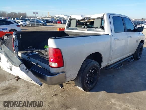 ✅ 2020 Ram 1500 SLT • VIN: 3C6RR7LT3LG156925 • Lot: 41661623. Listed on IAAI with 179,717 mi. Free auction sales archive from the USA and detailed vehicle history report at DreamBid. Image 4.