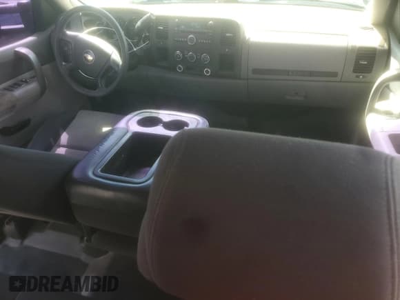 ✅ 2007 Chevrolet Silverado 2500HD Work Truck • VIN: 1GCHC29KX7E572863 • Лот: 83751895. Опубликован ранее на Copart с пробегом 112 196 миль. Бесплатный доступ к архиву аукционных продаж из США и подробный отчёт об истории автомобиля на DreamBid. Изображение 8.