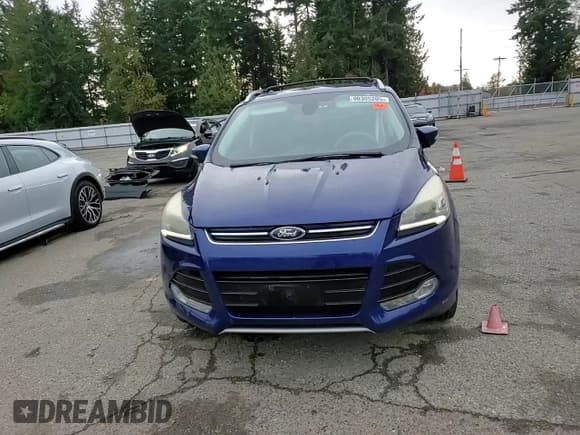 ✅ 2015 Ford Escape Titanium • VIN: 1FMCU0J96FUA14965 • Lot: 90305205. Listed on Copart with 186,714 mi. Free auction sales archive from the USA and detailed vehicle history report at DreamBid. Image 15.