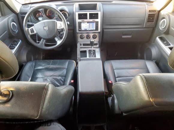 2011 Dodge Nitro Shock with VIN 1D4PT7GX9BW576481, listed as a Copart auction lot 49848955 with 156,015 mi miles and Salvage title. Bid and sale history available at DreamBid. Image 8.