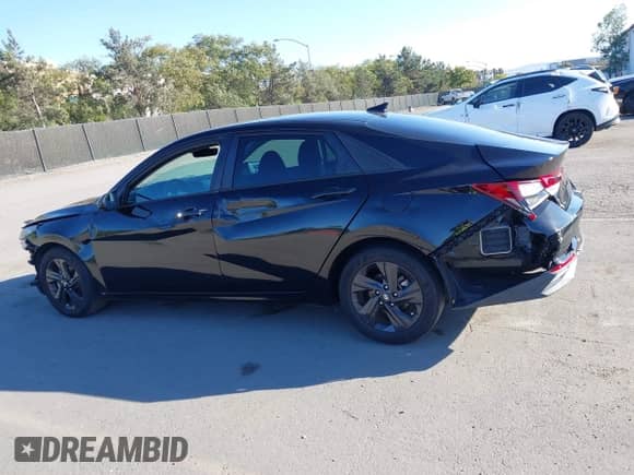 2021 Hyundai Elantra SEL z VIN 5NPLM4AG3MH007120, wystawiony jako IAAI lot #43486291 z przebiegiem 46 109 mil mil oraz . Historia ofert i sprzedaży dostępna na DreamBid. Obrazek 15.