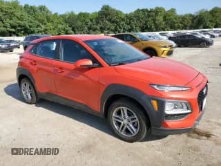 ✅ 2020 Hyundai Kona SE • VIN: KM8K12AA0LU532673 • Лот: 62616984. Опубликован ранее на Copart с пробегом 103 191 миль. Бесплатный доступ к архиву аукционных продаж из США и подробный отчёт об истории автомобиля на DreamBid. Изображение 4.
