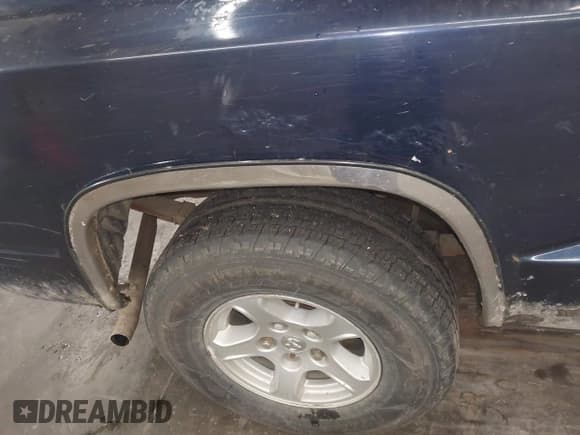 ✅ 2006 Dodge Dakota SLT • VIN: 1D7HW48N76S534415 • Lot: 42503491. Listed on IAAI with 236,588 mi. Free auction sales archive from the USA and detailed vehicle history report at DreamBid. Image 13.