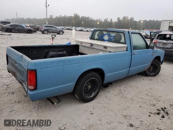 ✅ 1987 Chevrolet S-10 2WD • VIN: 1GCCS14R2H2222870 • Лот: 78107364. Опубликован ранее на Copart с пробегом 17 074 миль. Бесплатный доступ к архиву аукционных продаж из США и подробный отчёт об истории автомобиля на DreamBid. Изображение 3.