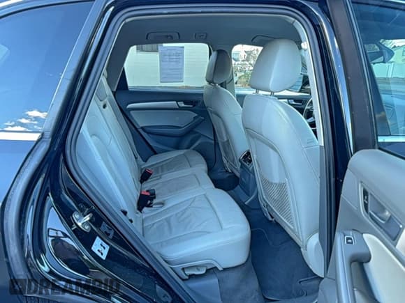 ✅ 2015 Audi Q5 Premium • VIN: WA1CFAFP1FA046486 • Lot: 94528975. Listed on Copart with 146,058 mi. Free auction sales archive from the USA and detailed vehicle history report at DreamBid. Image 6.