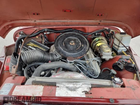 ✅ 1977 Jeep CJ • VIN: J7A93EH083208 • Lot: 71854515. Wystawiony na Copart z przebiegiem 27 819 mil. Bezpłatny archiwum sprzedaży aukcyjnych z USA i szczegółowy raport historii pojazdu na DreamBid. Zdjęcie 12.