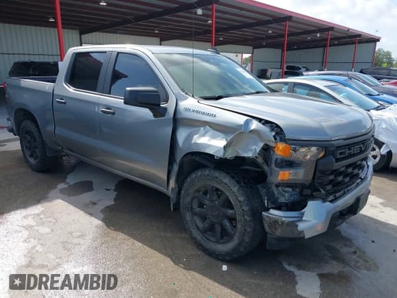 ✅ 2023 Chevrolet Silverado 1500 Custom • VIN: 1GCPABEK7PZ315806 • Lot: 42541323. Wystawiony na IAAI z przebiegiem 67 842 mil. Bezpłatny archiwum sprzedaży aukcyjnych z USA i szczegółowy raport historii pojazdu na DreamBid. Zdjęcie 1.