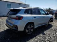 ✅ 2024 BMW X1 • VIN: WBX13EF08R5Y25996 • Lot: 52073915. Wystawiony na Copart z przebiegiem 34 591 mil. Bezpłatny archiwum sprzedaży aukcyjnych z USA i szczegółowy raport historii pojazdu na DreamBid. Zdjęcie 3.