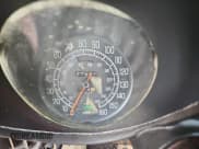 ✅ 1976 Chevrolet Corvette • VIN: 1Z37L6S409020 • Lot: 66808035. Wystawiony na Copart z przebiegiem 27 601 mil. Bezpłatny archiwum sprzedaży aukcyjnych z USA i szczegółowy raport historii pojazdu na DreamBid. Zdjęcie 9.