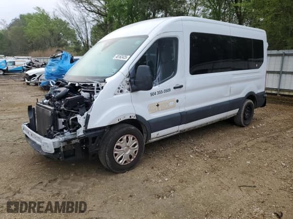 ✅ 2018 Ford Transit • VIN: 1FTYE2CM4JKB06584 • Лот: 48162425. Опубликован ранее на Copart с пробегом Не указан. Бесплатный доступ к архиву аукционных продаж из США и подробный отчёт об истории автомобиля на DreamBid. Изображение 1.