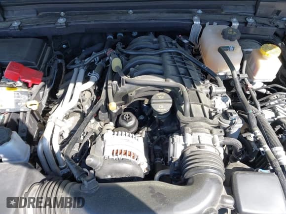 ✅ 2022 Jeep Gladiator Willys Sport • VIN: 1C6HJTAG4NL168041 • Лот: 41886627. Опубликован ранее на IAAI с пробегом 23 301 миль. Бесплатный доступ к архиву аукционных продаж из США и подробный отчёт об истории автомобиля на DreamBid. Изображение 10.