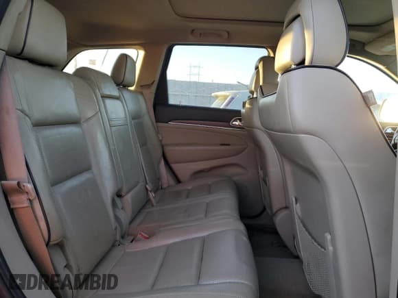 ✅ 2015 Jeep Grand Cherokee Overland • VIN: 1C4RJFCMXFC618455 • Lot: 80548554. Listed on Copart with 175,413 mi. Free auction sales archive from the USA and detailed vehicle history report at DreamBid. Image 11.
