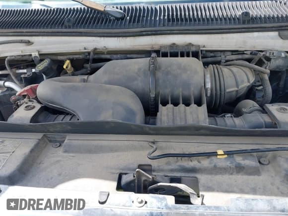 ✅ 2011 Ford Econoline Cargo Commercial • VIN: 1FTNE2EL4BDA70585 • Lot: 42949671. Listed on IAAI with 160,000 mi. Free auction sales archive from the USA and detailed vehicle history report at DreamBid. Image 10.