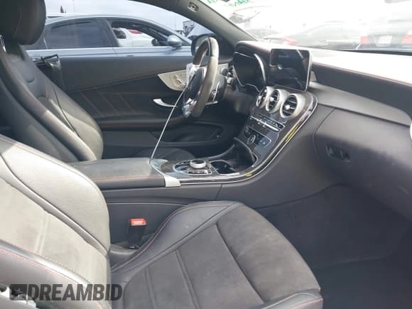 ✅ 2022 Mercedes-Benz C 43 AMG • VIN: W1KWJ6EB9NG114054 • Лот: 42732063. Опубликован ранее на IAAI с пробегом 20 960 миль. Бесплатный доступ к архиву аукционных продаж из США и подробный отчёт об истории автомобиля на DreamBid. Изображение 5.