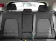 2023 Hyundai Kona SEL z VIN KM8K6CAB5PU956405, wystawiony jako Copart lot #49051073 z przebiegiem 4 058 mil mil oraz . Historia ofert i sprzedaży dostępna na DreamBid. Obrazek 10.