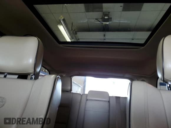 ✅ 2015 Jeep Grand Cherokee Overland • VIN: 1C4RJFCG7FC673181 • Lot: 46527875. Listed on Copart with 124,503 mi. Free auction sales archive from the USA and detailed vehicle history report at DreamBid. Image 10.