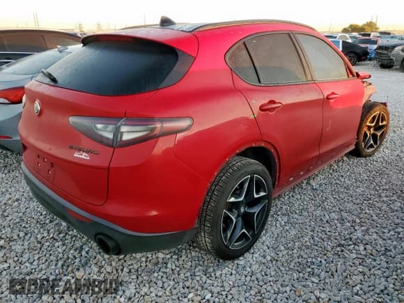 ✅ 2019 Alfa Romeo Stelvio Ti • VIN: ZASPAKBN0K7C70329 • Лот: 82689065. Опубликован ранее на Copart с пробегом 64 747 миль. Бесплатный доступ к архиву аукционных продаж из США и подробный отчёт об истории автомобиля на DreamBid. Изображение 3.