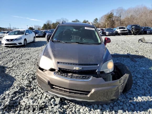 ✅ 2014 Chevrolet Captiva Sport LT • VIN: 3GNAL3EK4ES524203 • Lot: 42090845. Wystawiony na Copart z przebiegiem 226 936 mil. Bezpłatny archiwum sprzedaży aukcyjnych z USA i szczegółowy raport historii pojazdu na DreamBid. Zdjęcie 5.