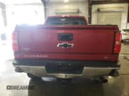 ✅ 2018 Chevrolet Silverado 2500HD LT • VIN: 1GC1KVEG0JF261600 • Lot: 57566365. Wystawiony na Copart z przebiegiem 93 433 mil. Bezpłatny archiwum sprzedaży aukcyjnych z USA i szczegółowy raport historii pojazdu na DreamBid. Zdjęcie 6.