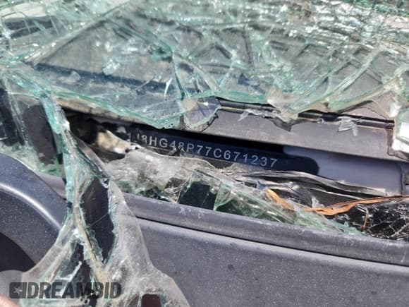 ✅ 2007 Jeep Commander Sport • VIN: 1J8HG48P77C671237 • Lot: 61435535. Listed on Copart with 221,103 mi. Free auction sales archive from the USA and detailed vehicle history report at DreamBid. Image 12.