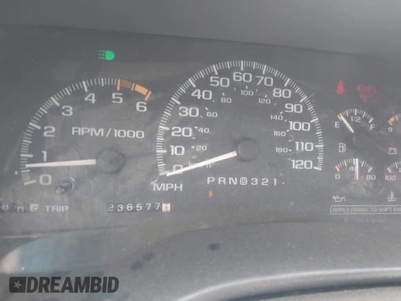 ✅ 1999 GMC Denali • VIN: 1GKEK13R3XR918836 • Lot: 43037591. Listed on IAAI with 236,577 mi. Free auction sales archive from the USA and detailed vehicle history report at DreamBid. Image 7.